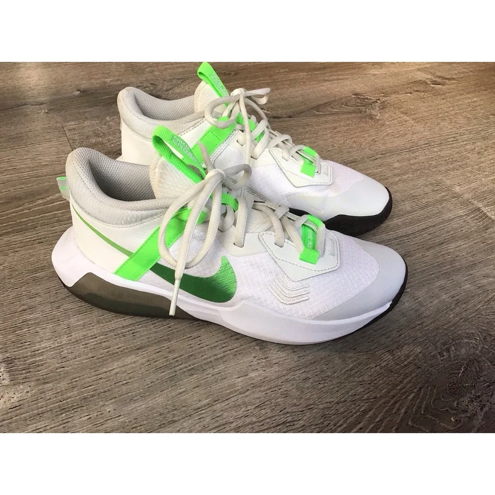 Nike Air Zoom Crossover Basketball Shoes Youth Sz 5Y Green White